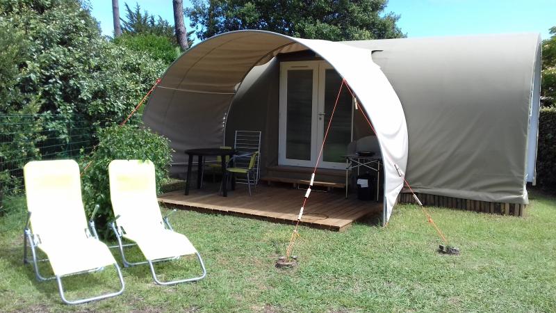Rental Mobile home campsite facing the sea between Royan and la Palmyre in Charente Maritime France