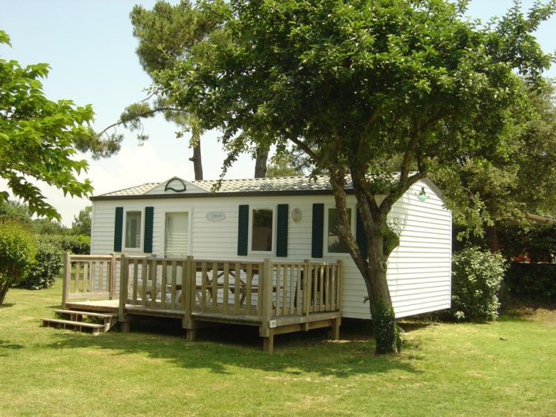 Rental Mobile home campsite facing the sea between Royan and la Palmyre in Charente Maritime France