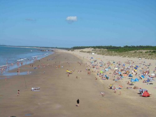 Camping Puits de l'Auture near beaches between Royan and La Palmyre in Charente-Maritime France